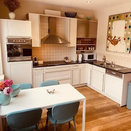 Charming & Spacious Duplex Viewing The Lovely Mas Antwerp