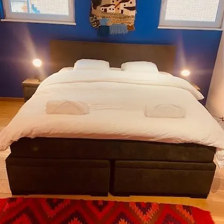Charming & Spacious Duplex Viewing The Lovely Mas * Antwerp